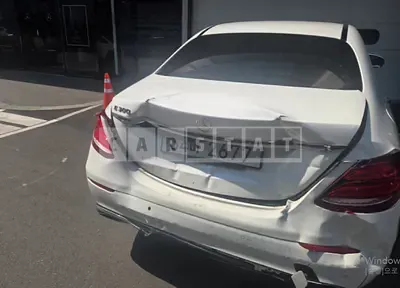 Photo 1 of 6: 2019 Mercedes-Benz E 300 — Korean insurance auction