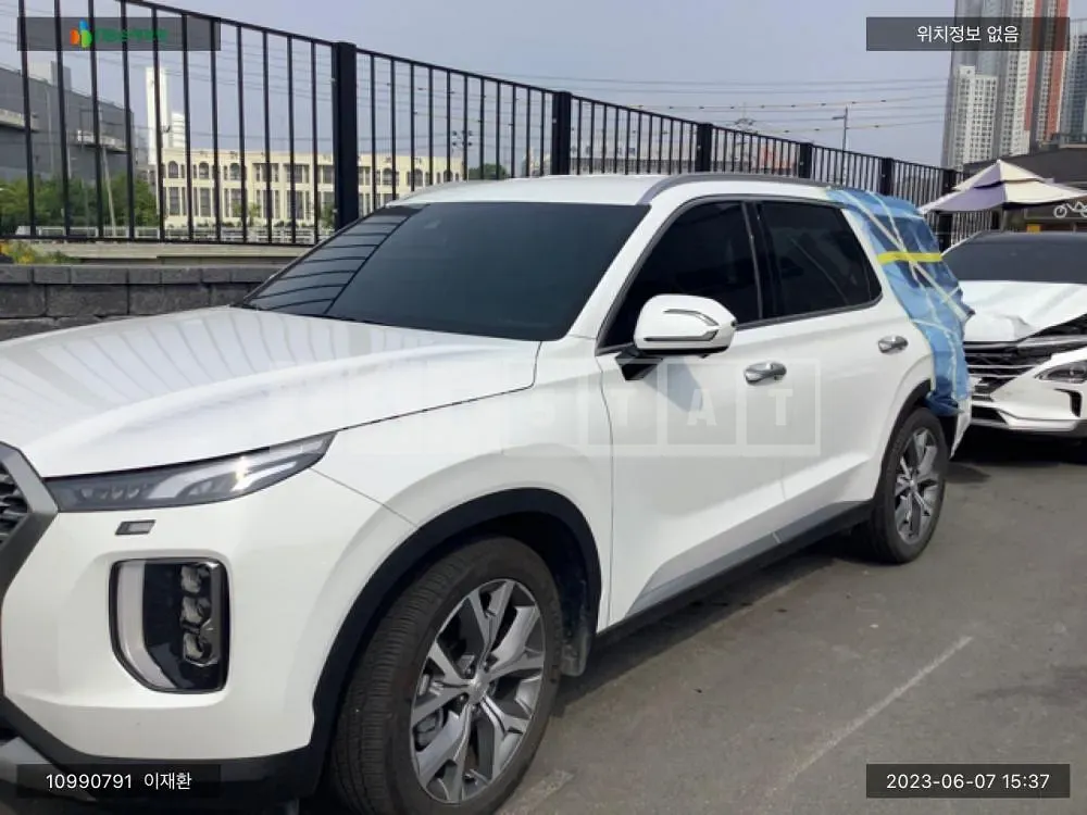Photo 2 of 20: 2022 Hyundai Palisade, VIN KMHR381EBNU485026 — Korean insurance auction