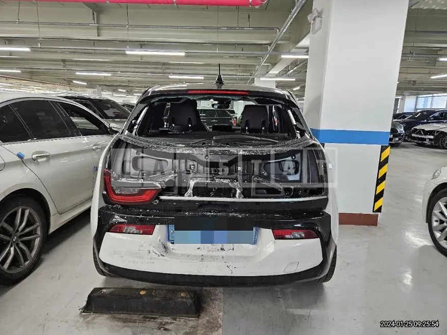 Photo 2 of 8: 2019 BMW i3 Sol Plus, VIN WBY8P2102K7D19999 — Korean insurance auction