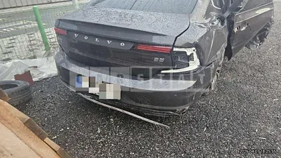 Photo 1 of 6: 2022 Volvo S90B5 — Korean insurance auction