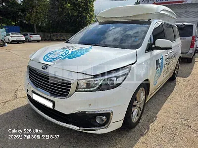 Photo 1 of 11: 2017 Kia Carnival, VIN KNAMC81ABJS380119 — Korean insurance auction