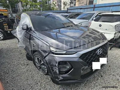 Photo 1 of 30: 2019 Hyundai Santa Fe — Korean insurance auction