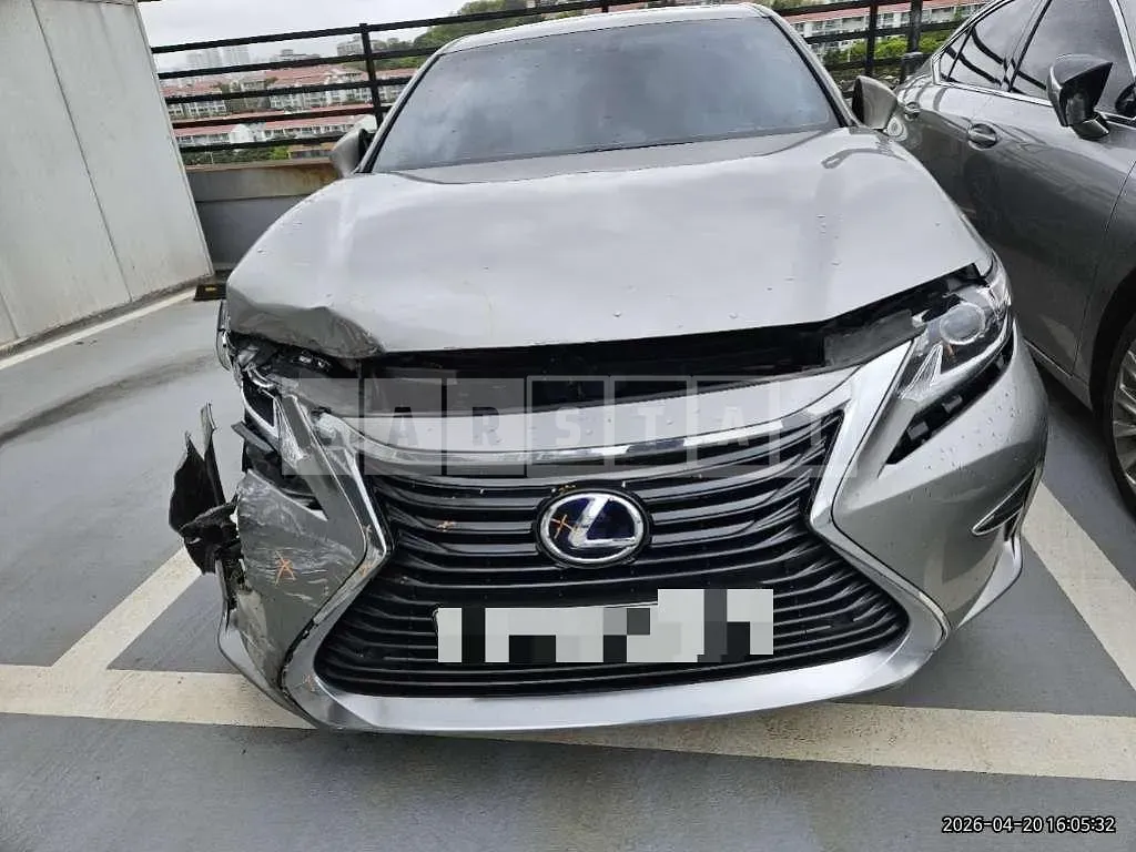 Photo 2 of 18: 2017 Lexus ES300h — Korean insurance auction