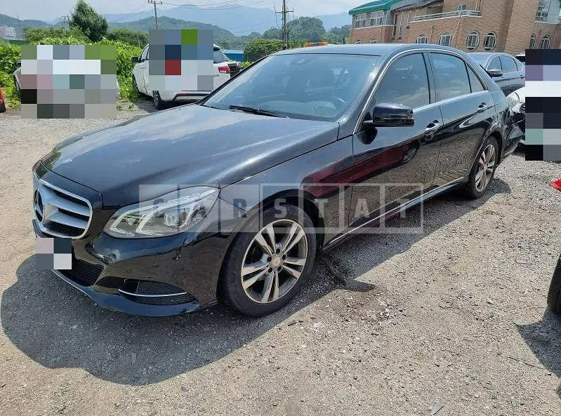 Photo 2 of 15: 2014 Mercedes-Benz E220 CDI — Korean insurance auction