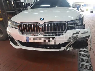 Photo 1 of 18: 2021 BMW 530e, VIN WBA51AG07MCG70261 — Korean insurance auction