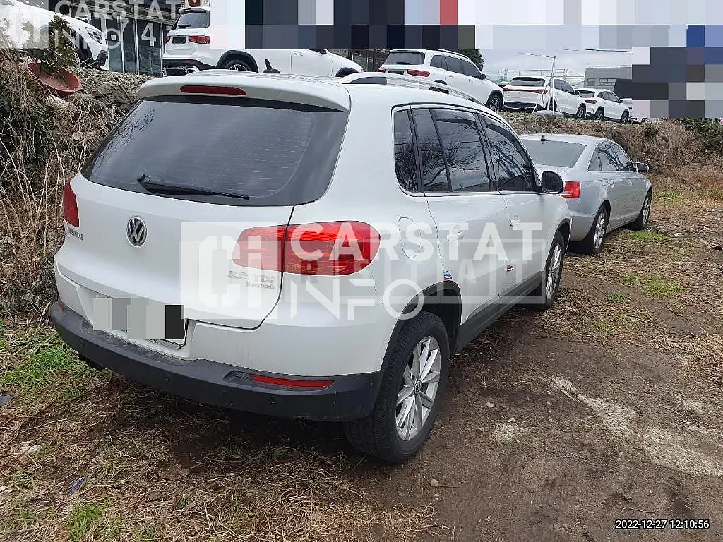 Photo 2 of 8: 2015 Volkswagen Tiguan 2.0 TDI Blue Motion, VIN WVGZZZ5NZFW562988 — Korean insurance auction