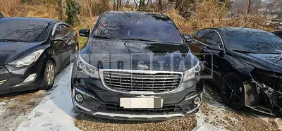 Photo 1 of 27: 2015 Kia Carnivals, VIN KNAMC81ABFS075112 — Korean insurance auction