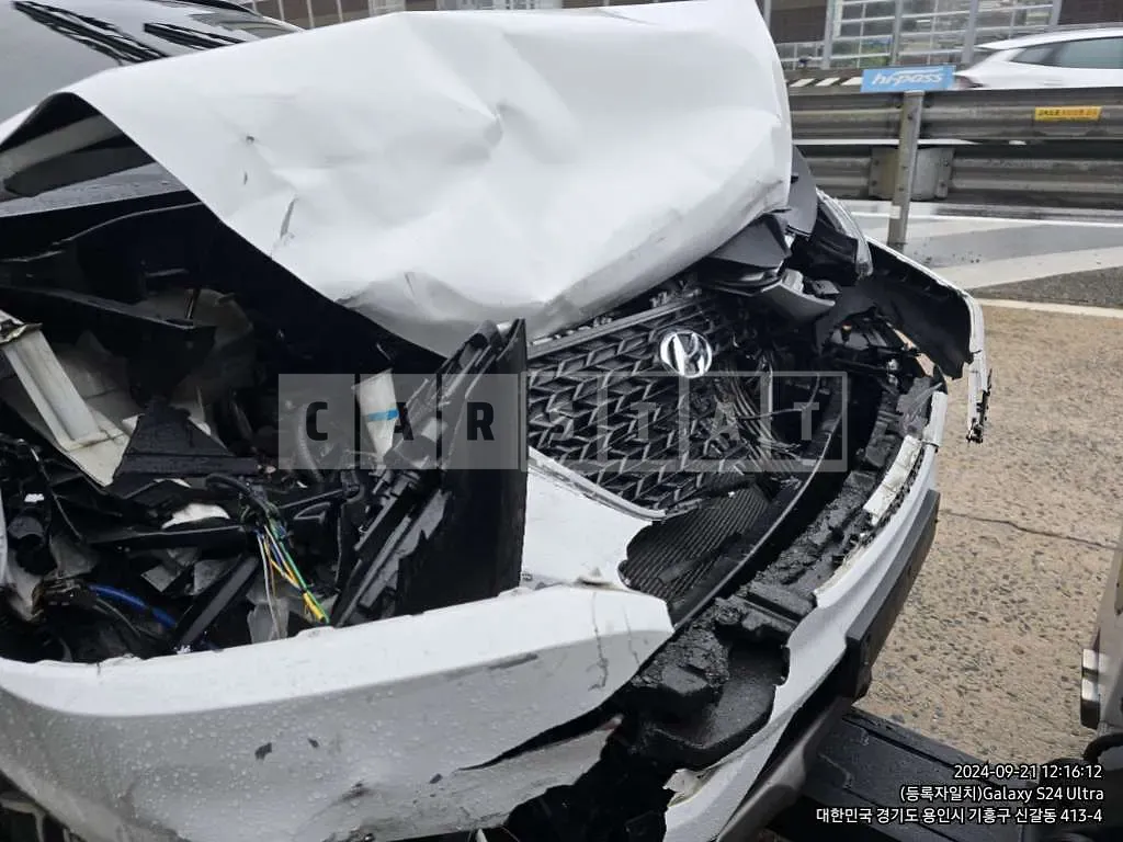 Photo 2 of 7: 2017 Hyundai Tucson — Korean insurance auction