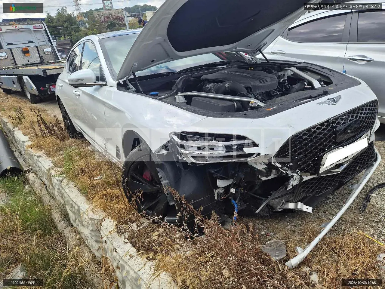 Photo 2 of 23: 2021 Genesis G70, VIN KMTG641EBMU079575 — Korean insurance auction