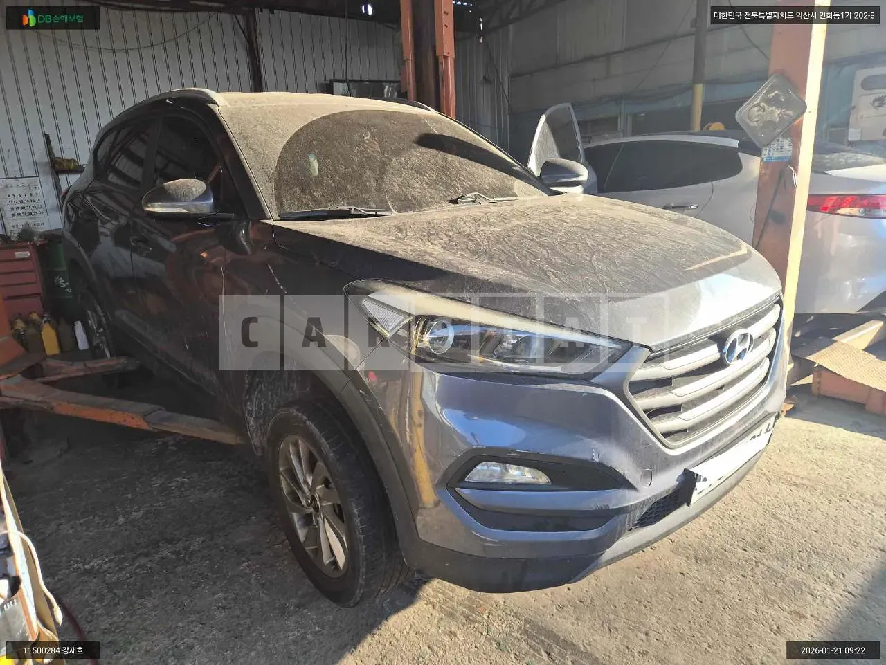 Photo 2 of 12: 2015 Hyundai Tucson, VIN KMHJ3815GGU077541 — Korean insurance auction