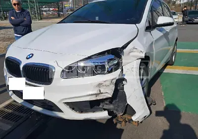 Photo 1 of 12: 2017 BMW Active Tourer, VIN WBA2C1108HV901617 — Korean insurance auction