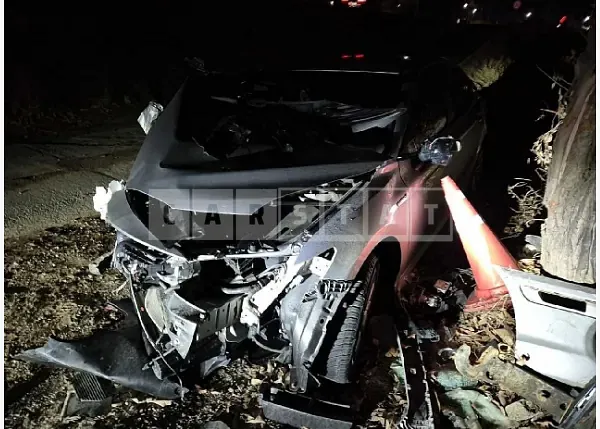 Photo 2 of 15: 2020 Toyota Camry Hybrid The — Korean insurance auction
