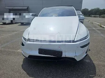 Photo 1 of 11: 2025 Tesla Model Y RWD — Korean insurance auction