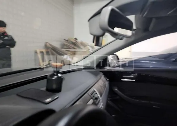 Photo 2 of 6: 2015 Audi A8L 50 TDI quattro, VIN WAUZZZ4HXFN009749 — Korean insurance auction