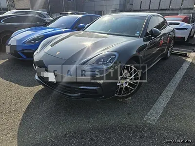 Photo 1 of 38: 2018 Porsche Panamera 4 — Korean insurance auction
