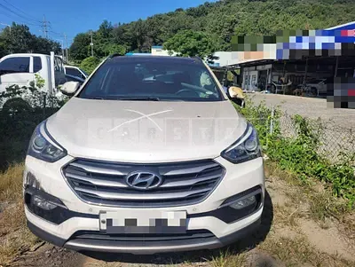 Photo 1 of 7: 2016 Hyundai Santa Fe DM — Korean insurance auction