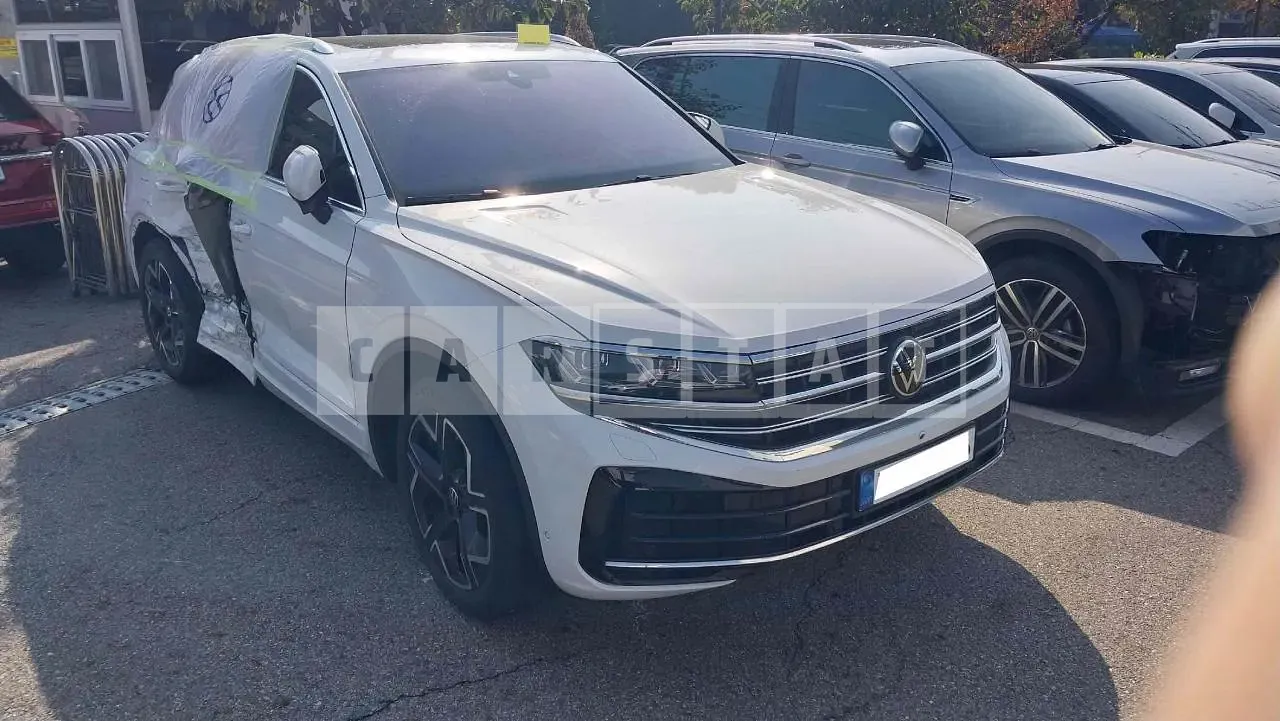 Photo 2 of 34: 2025 Volkswagen Touareg 3.0 TDI, VIN WVGZZZCR1TD004661 — Korean insurance auction