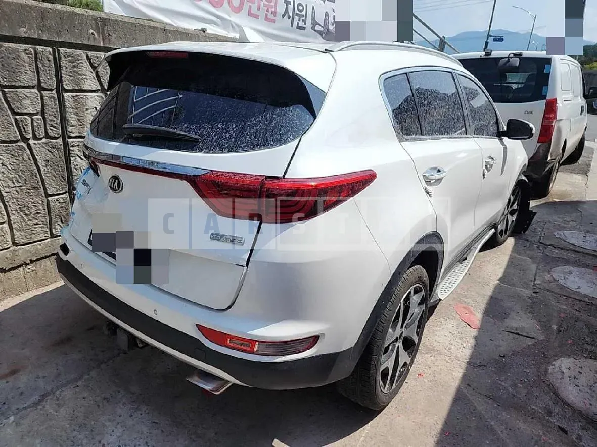 Photo 2 of 17: 2016 Kia Sportage, VIN KNAPN813BHK180286 — Korean insurance auction