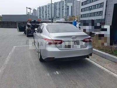 Photo 1 of 10: 2018 Toyota Camry, VIN JTNB11HK3J3065356 — Korean insurance auction