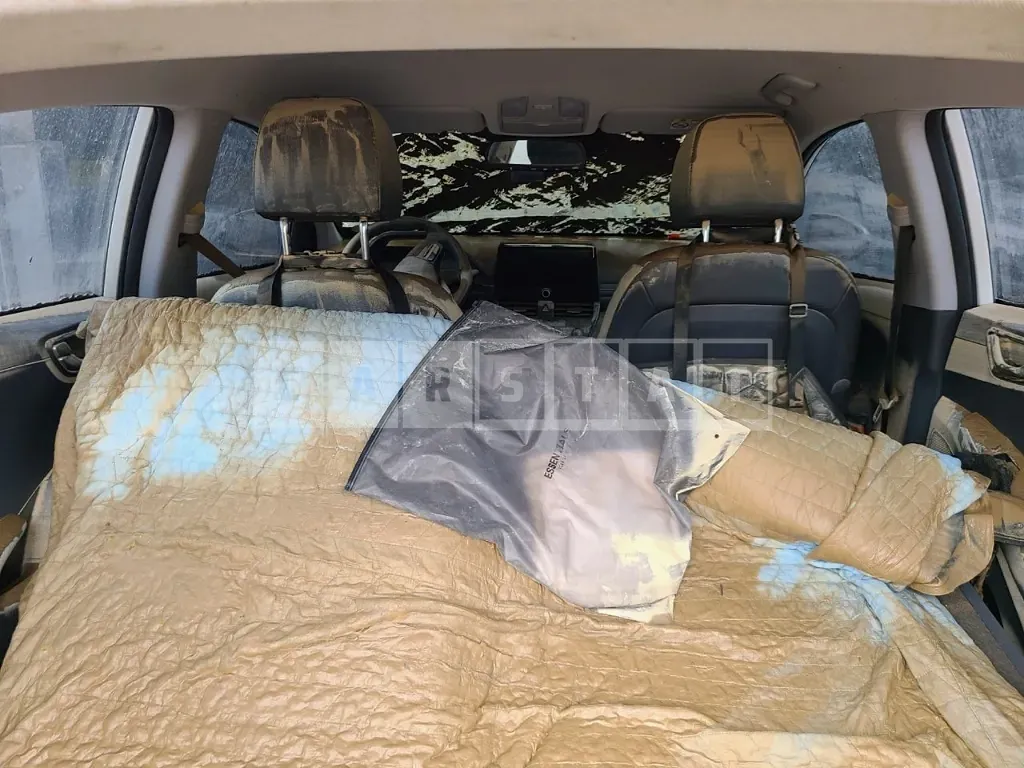 Photo 2 of 3: 2020 Hyundai IONIQ Electric, VIN KMHC051JFLU074463 — Korean insurance auction