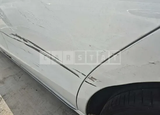 Photo 2 of 13: 2017 Mercedes-Benz E220 d 4Matic — Korean insurance auction