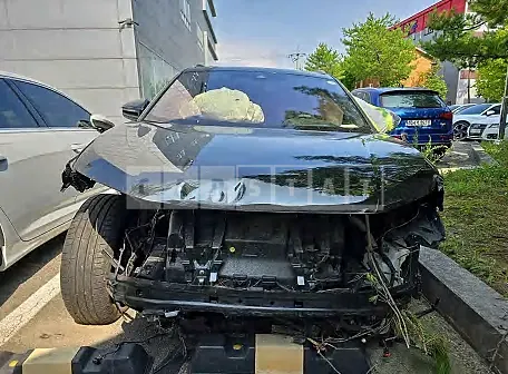 Photo 2 of 21: 2023 Audi Q4 e-tron — Korean insurance auction