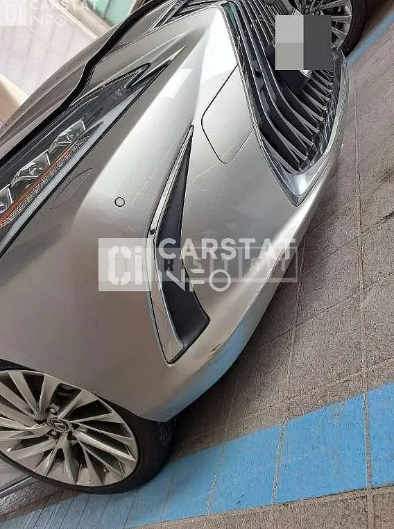 Photo 2 of 25: 2019 Lexus Subxus ES300h — Korean insurance auction
