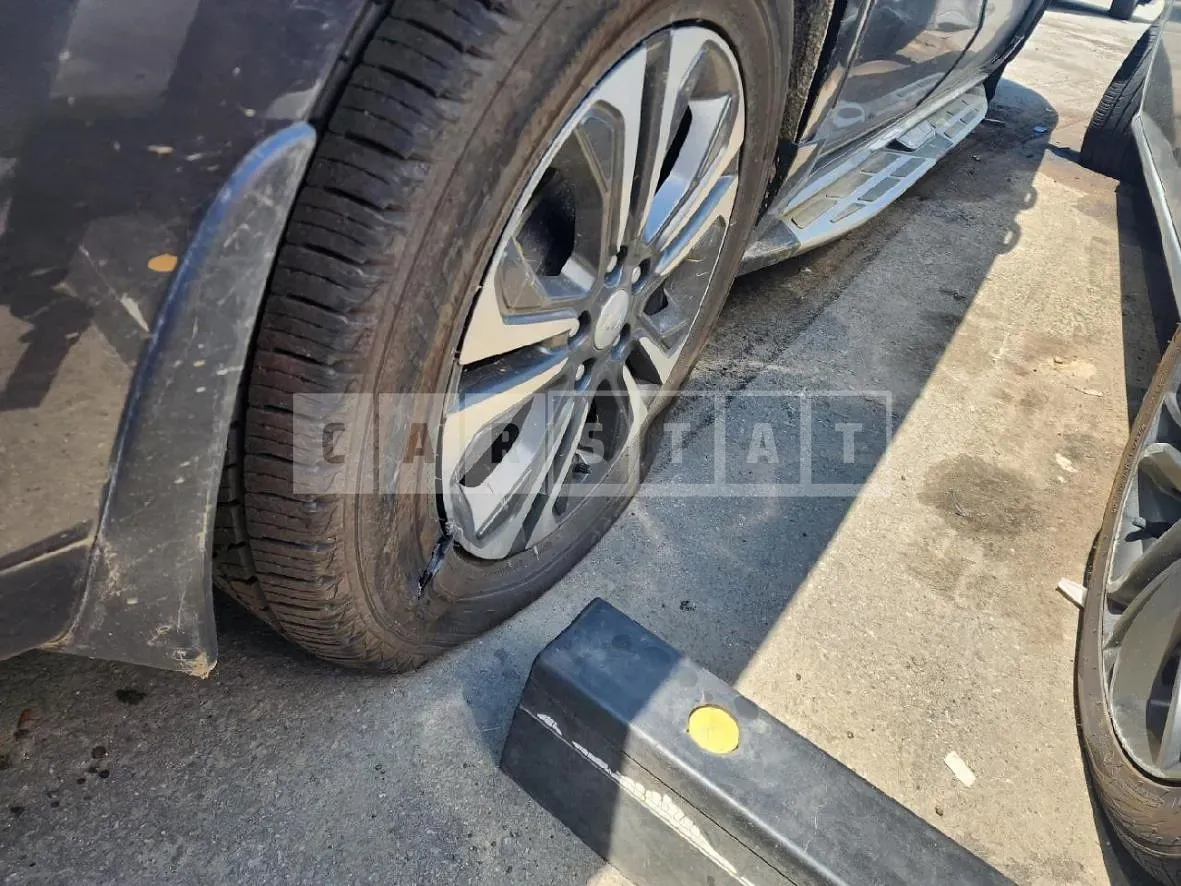 Photo 2 of 55: 2018 Kia Carnivals, VIN KNAMB81ABKS448383 — Korean insurance auction