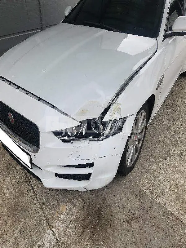 Photo 2 of 22: 2018 Jaguar XE 20d, VIN SAJAB4BN7JCP41410 — Korean insurance auction