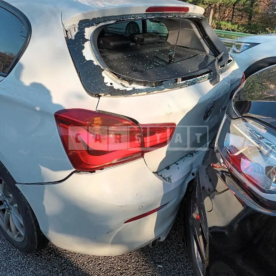 Photo 3 of 3: 2018 BMW 118d, VIN WBA1S5100J5L14372 — Korean insurance auction