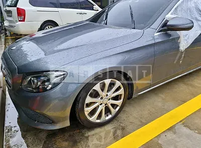 Photo 1 of 24: 2017 Mercedes-Benz E220d — Korean insurance auction