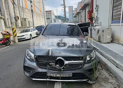 Photo 1 of 9: 2019 Mercedes-Benz GLC300 4Matic Coupe — Korean insurance auction