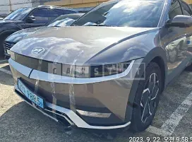 Photo 2 of 40: 2022 Hyundai Modern Ionic 5, VIN KMHKN81AFNU050123 — Korean insurance auction