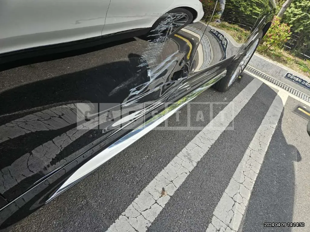 Photo 2 of 50: 2023 Mercedes-Benz GLS600 4Matic — Korean insurance auction