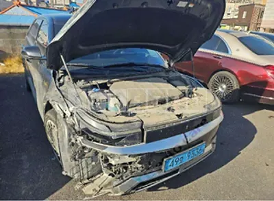 Photo 1 of 50: 2022 Hyundai Modern Ionic 5 — Korean insurance auction