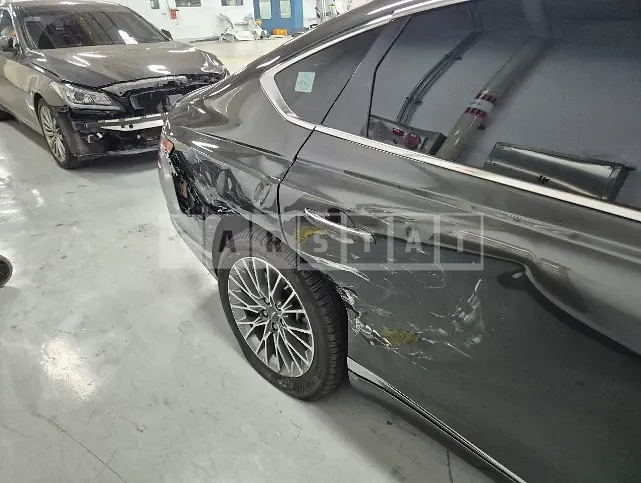 Photo 2 of 27: 2023 Genesis G80 — Korean insurance auction