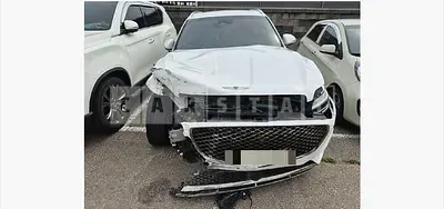 Photo 1 of 10: 2021 Genesis GV70 2.5T — Korean insurance auction