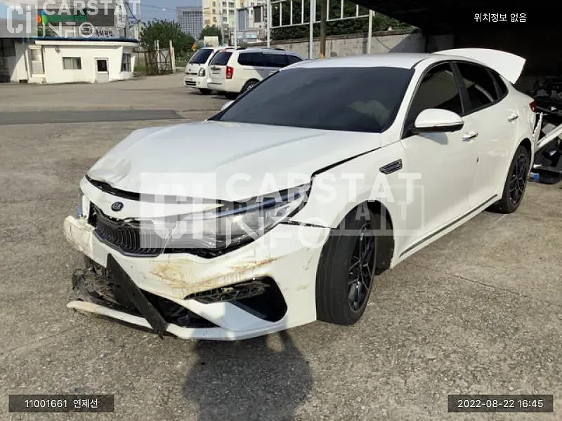 Photo 2 of 16: 2018 Kia K5, VIN KNAGW417GKA273806 — Korean insurance auction