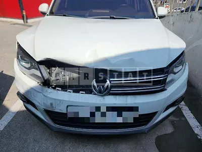 Photo 1 of 17: 2015 Volkswagen Tiguan 2.0 TDI Blue Motion, VIN WVGZZZ5NZFW565667 — Korean insurance auction