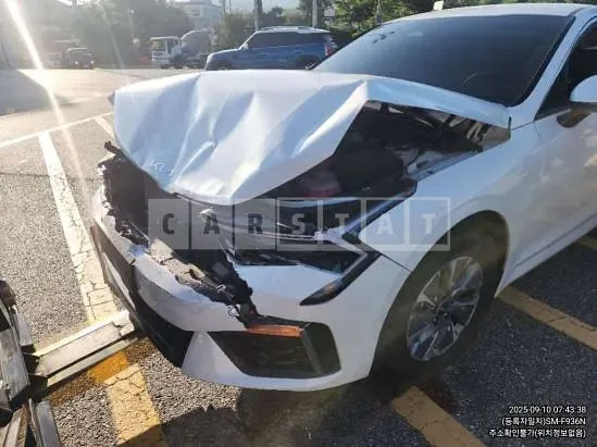 Photo 2 of 27: 2024 Kia K5 — Korean insurance auction