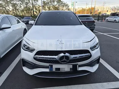 Photo 1 of 49: 2020 Mercedes-Benz GLA250 4Matic — Korean insurance auction