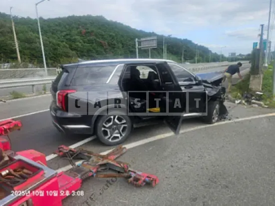 Photo 2 of 35: 2023 Hyundai Palisade — Korean insurance auction