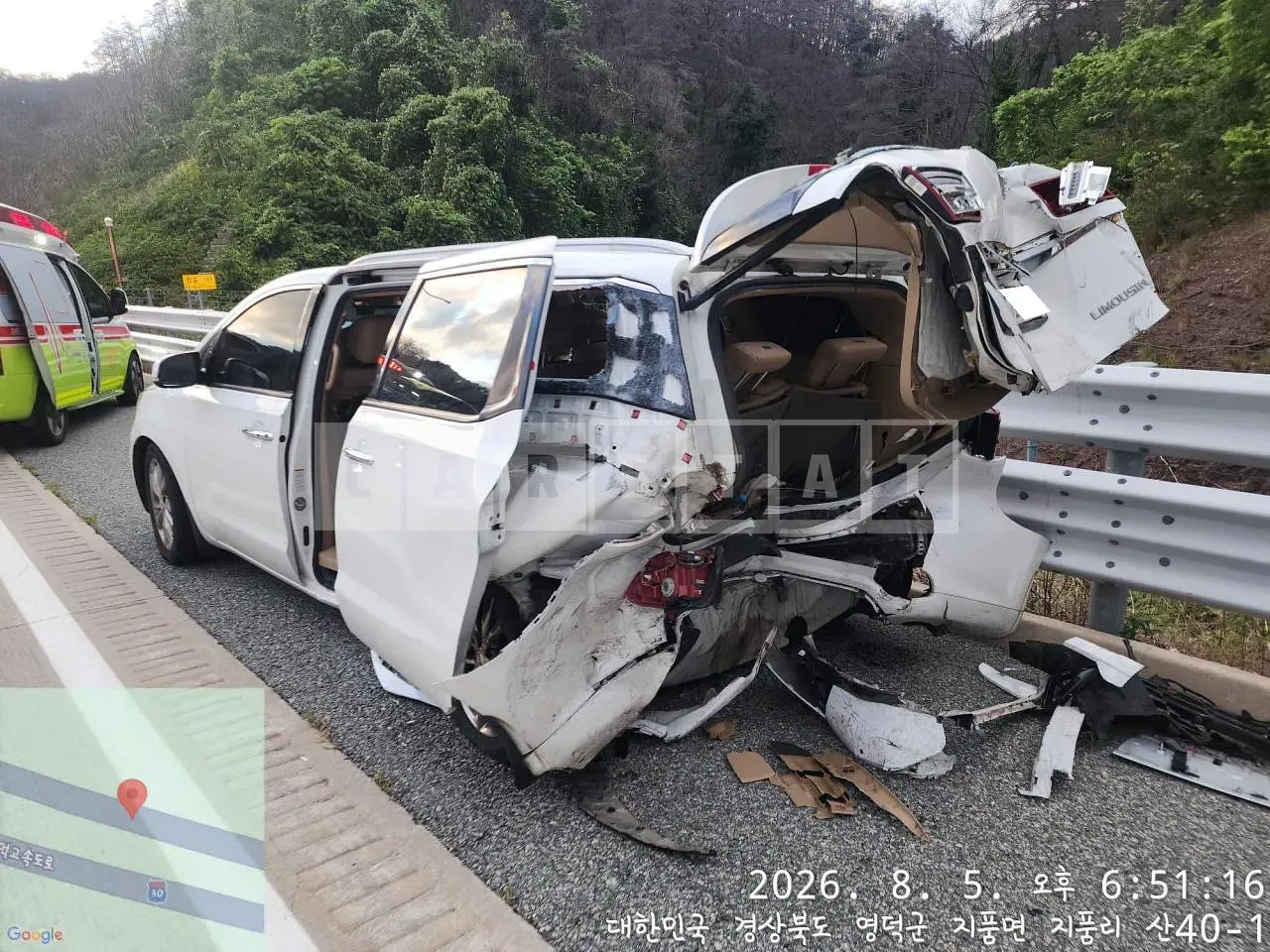 Photo 2 of 13: 2018 Kia Carnival Limousine, VIN KNAMB81ABKS530888 — Korean insurance auction