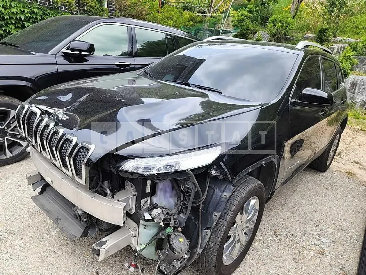 Photo 2 of 10: 2017 Jeep Zip Cherokee 2.2 — Korean insurance auction