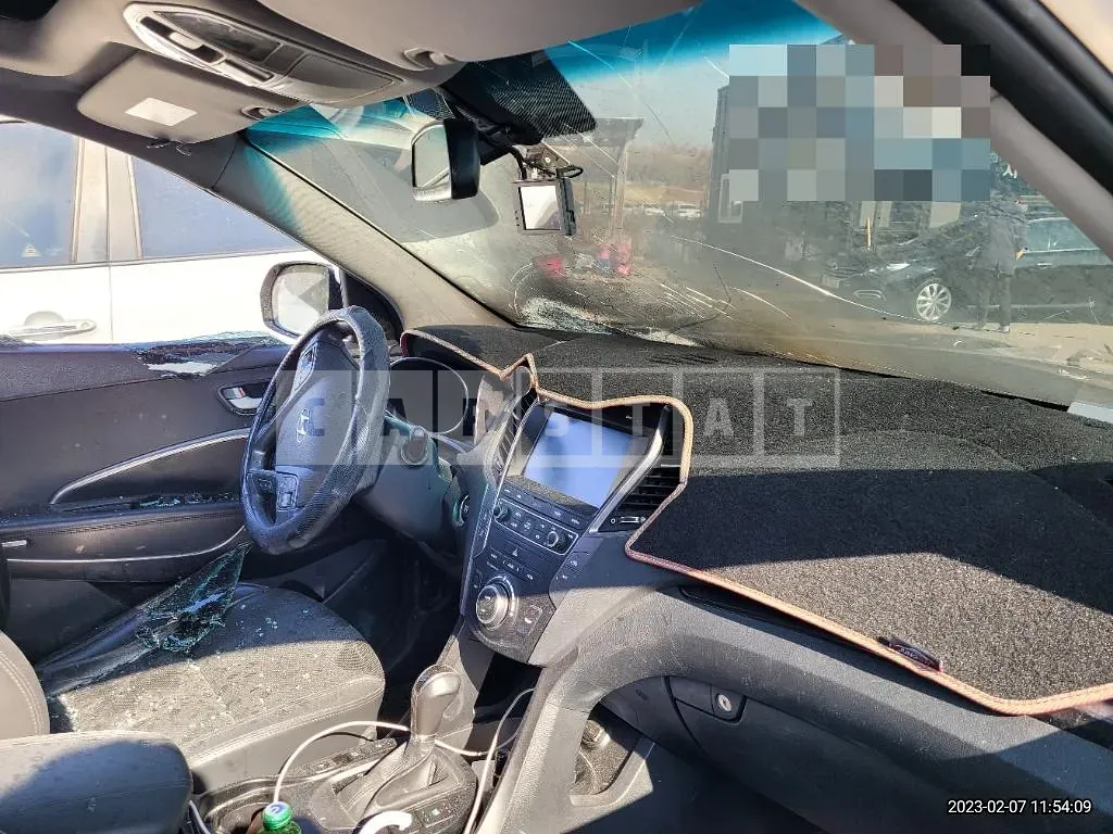 Photo 2 of 10: 2015 Hyundai Santa Fe 2.0 (2WD) — Korean insurance auction