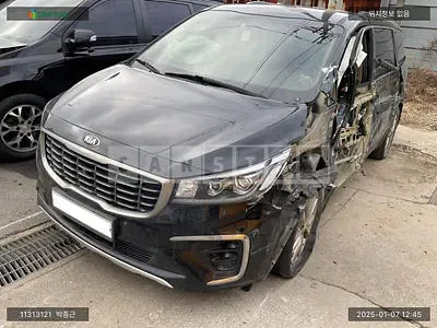 Photo 1 of 10: 2019 Kia Carnival, VIN KNAME81ABKS594270 — Korean insurance auction