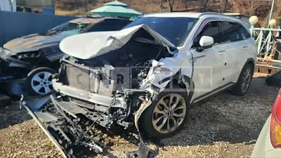Photo 1 of 8: 2021 Kia Sorento — Korean insurance auction