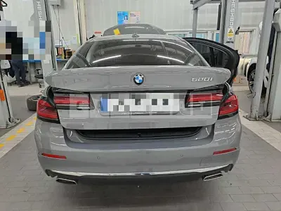 Photo 1 of 14: 2021 BMW 520i — Korean insurance auction