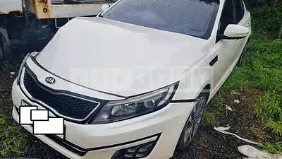 Photo 1 of 18: 2015 Kia K5, VIN KNAGM419BFA607361 — Korean insurance auction
