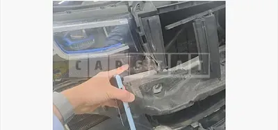 2022 (Parts) BMW 740Li xDrive headlamp